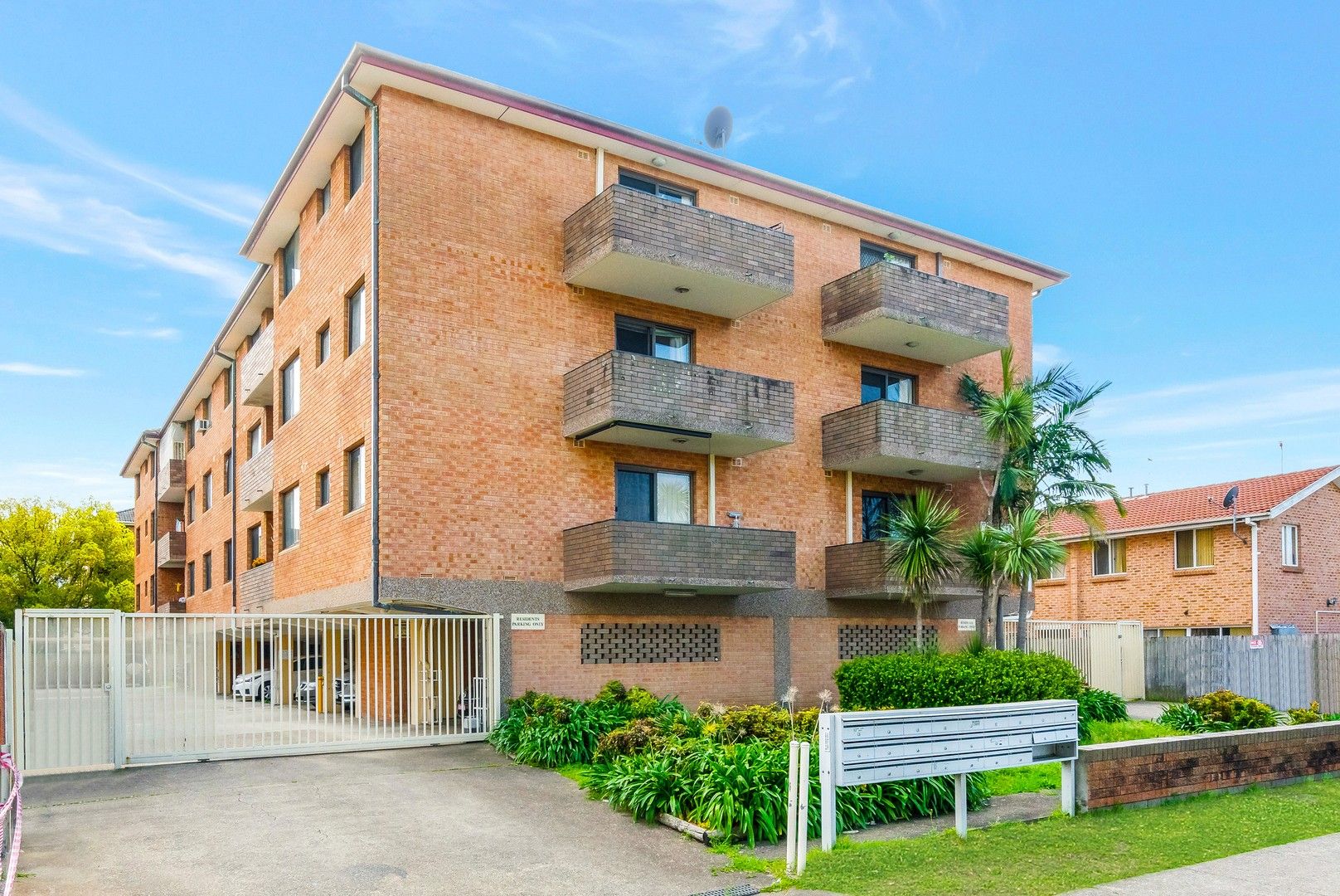 2 bedrooms Apartment / Unit / Flat in 11/60 Harris Street FAIRFIELD NSW, 2165