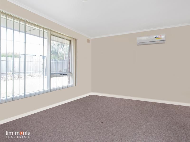 9 Justin Crescent, Christie Downs SA 5164, Image 2