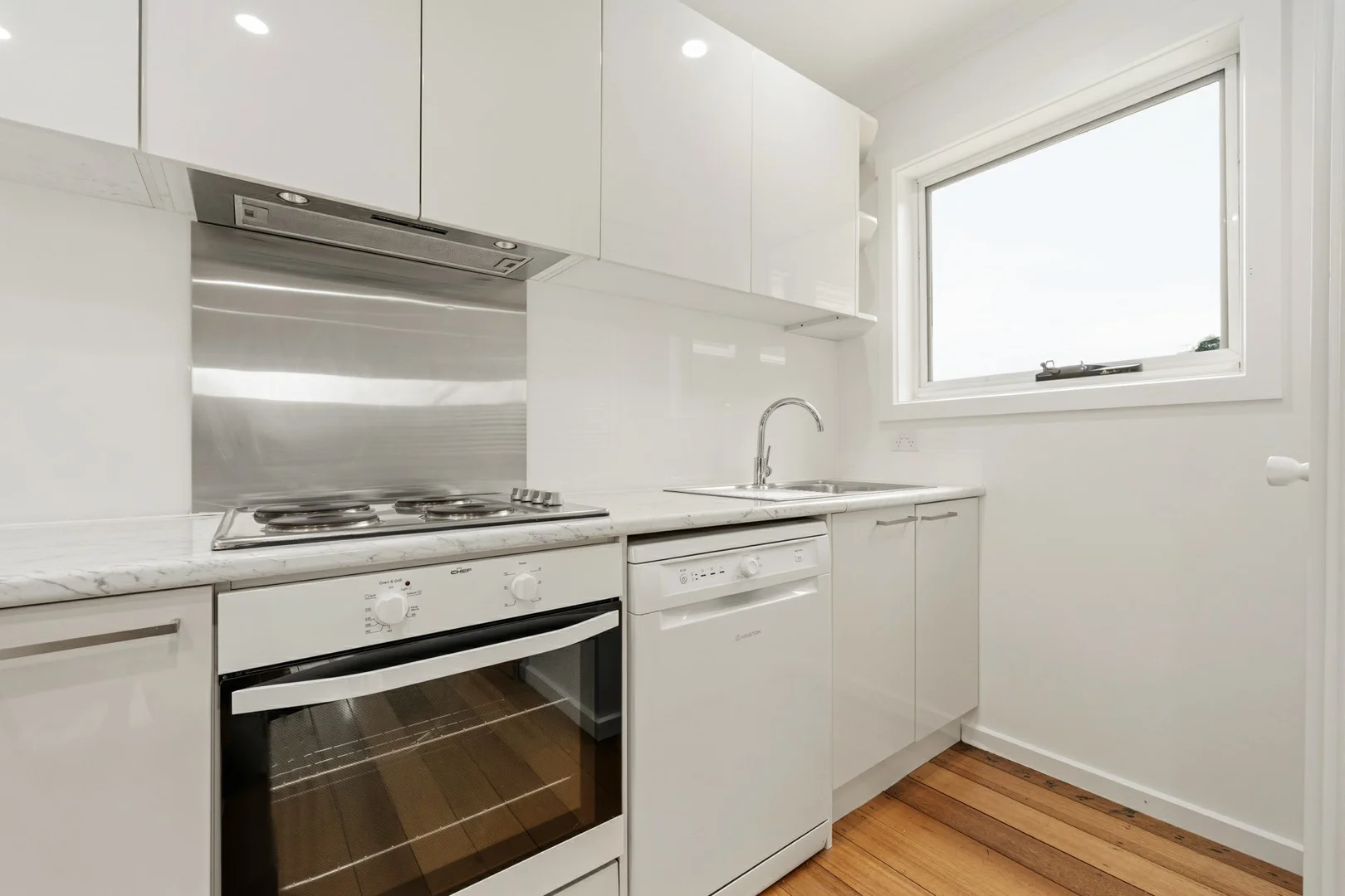 Additional image 5 of 2/28 Main Road, Paynesville VIC 3880