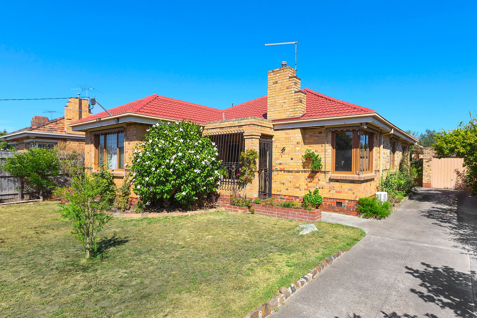 16 Wallace Avenue, Murrumbeena VIC 3163, Image 1