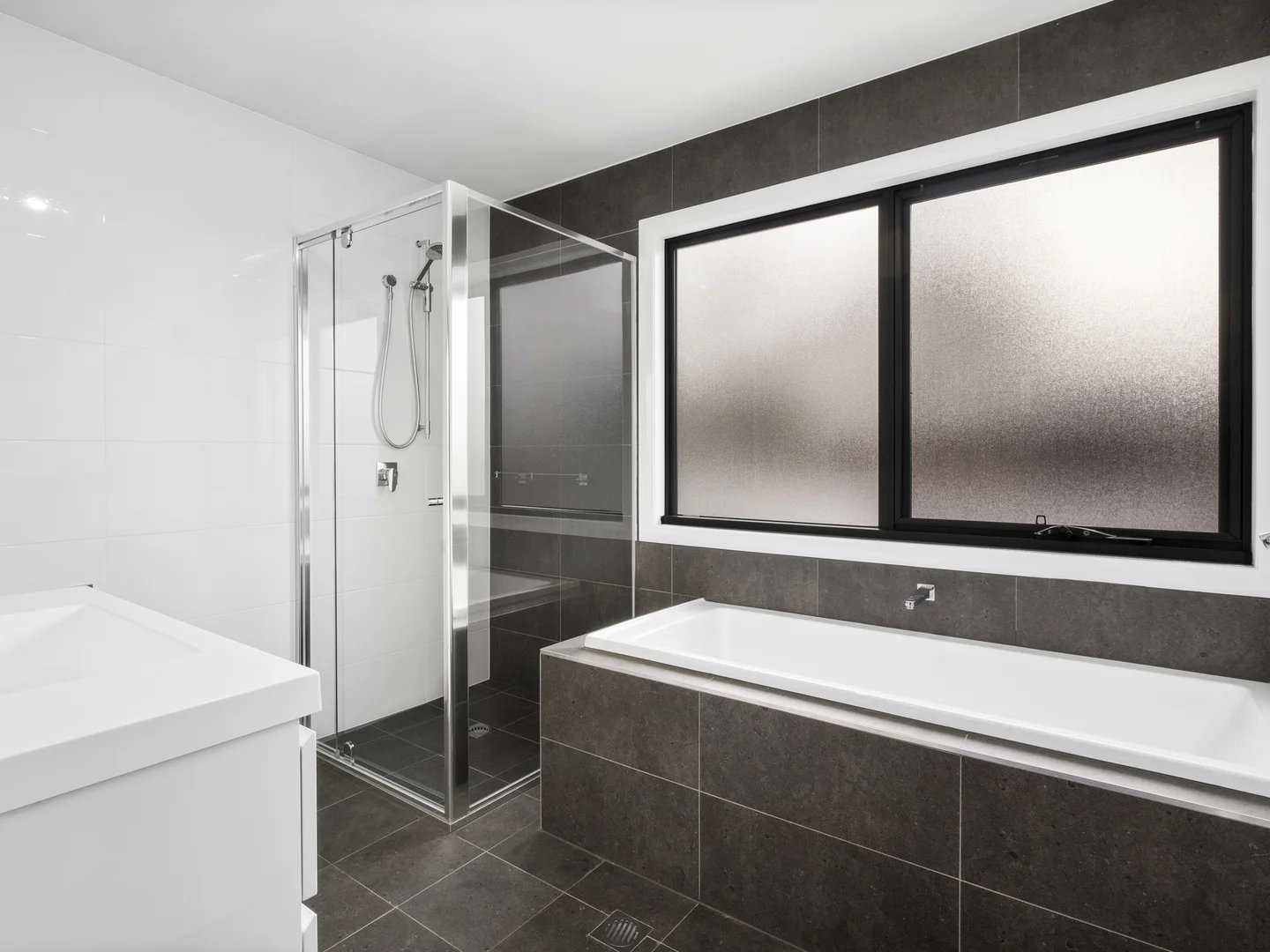 Additional image 10 of 4/2 Shumack Street, Weetangera ACT 2614