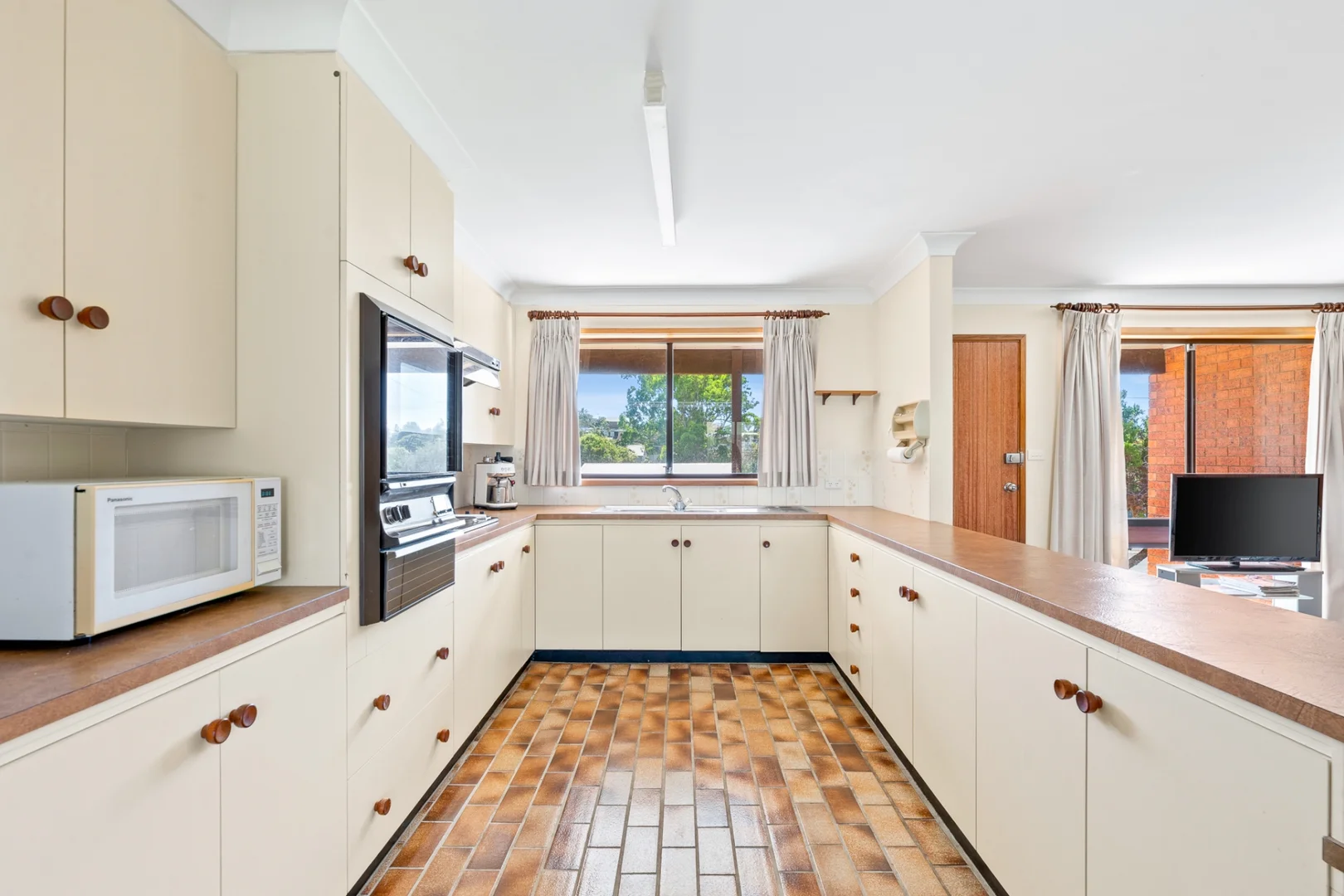 Additional image 5 of 18 Grenville Avenue, Tuross Head NSW 2537