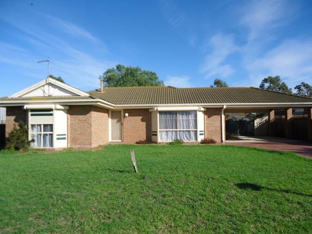 3 bedrooms House in 1 Curran Court WURRUK VIC, 3850