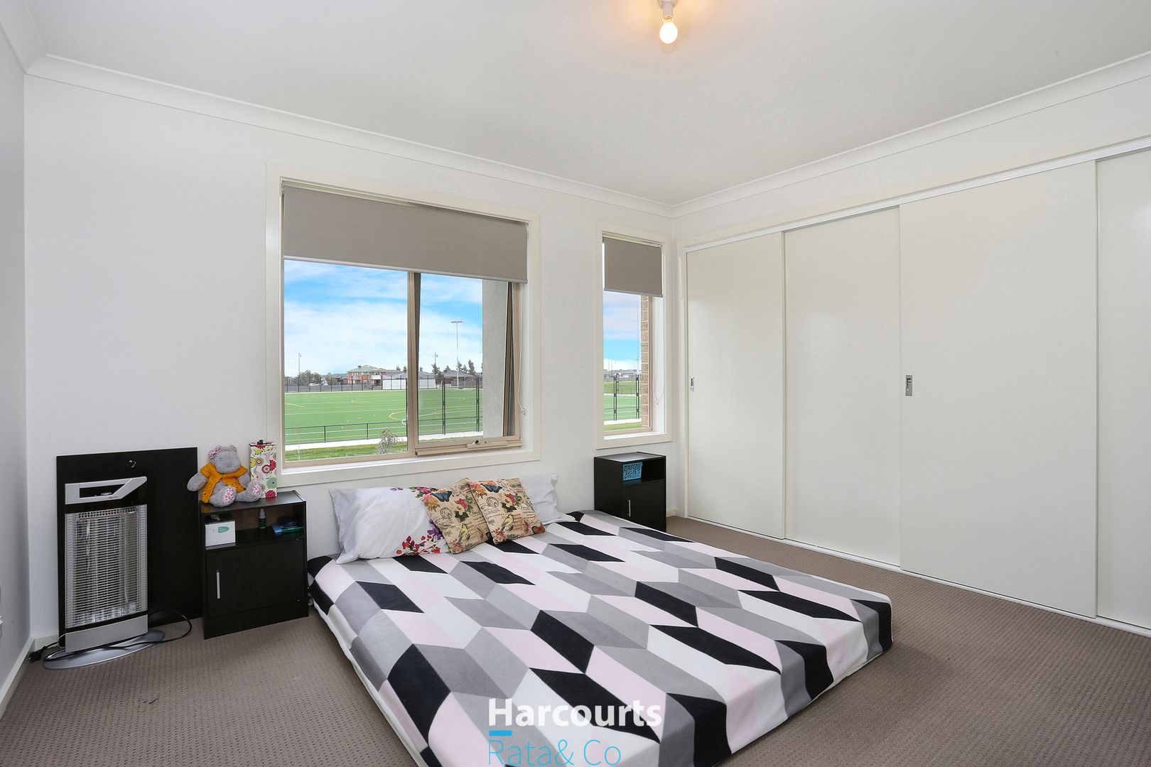 52 Penhall Drive, Craigieburn VIC 3064, Image 2