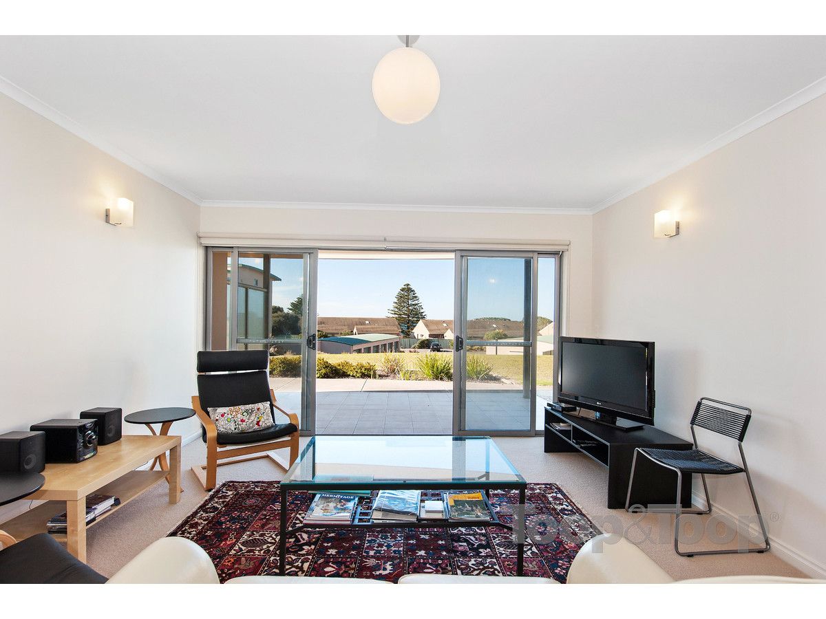 8/2 Solway Crescent, Encounter Bay SA 5211, Image 1