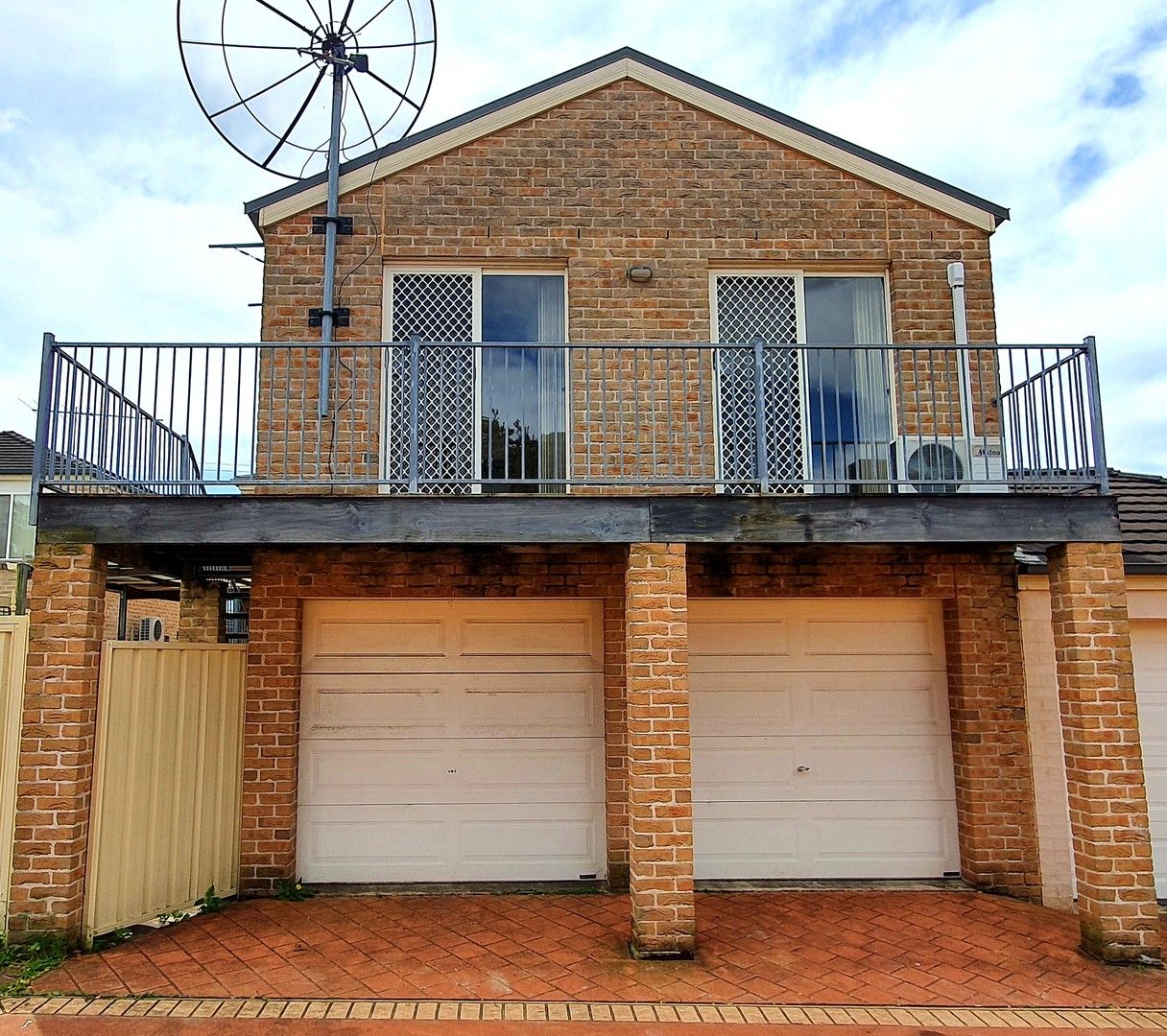 1 bedrooms House in 104A Tangerine Street VILLAWOOD NSW, 2163