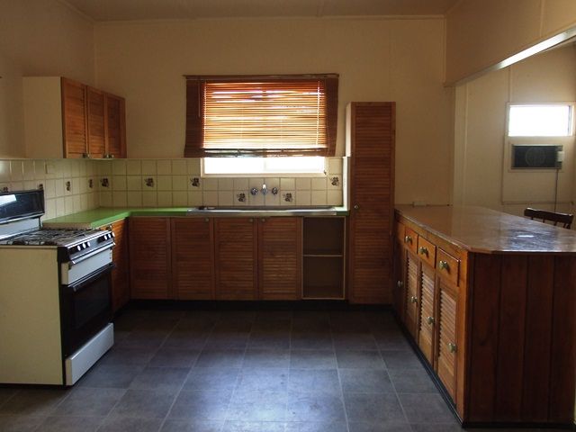 37 Rose Street, Blackall QLD 4472, Image 2