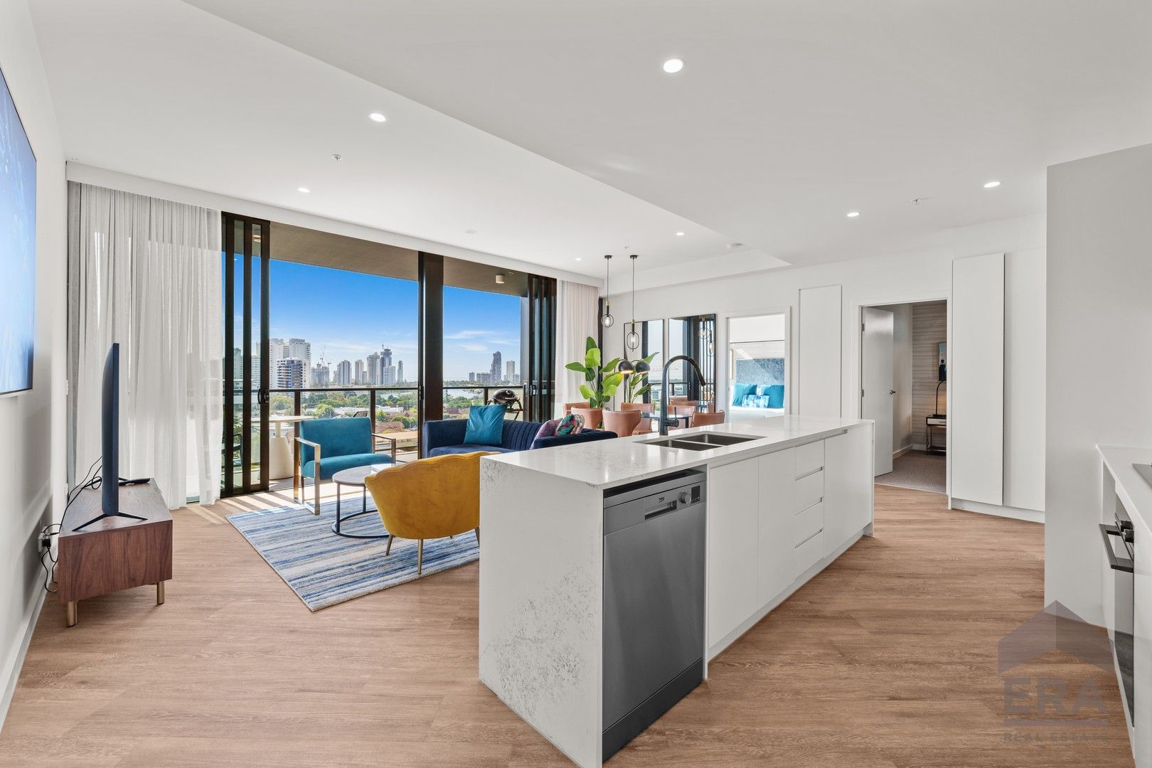 3 bedrooms Apartment / Unit / Flat in 59 Meron Street SOUTHPORT QLD, 4215