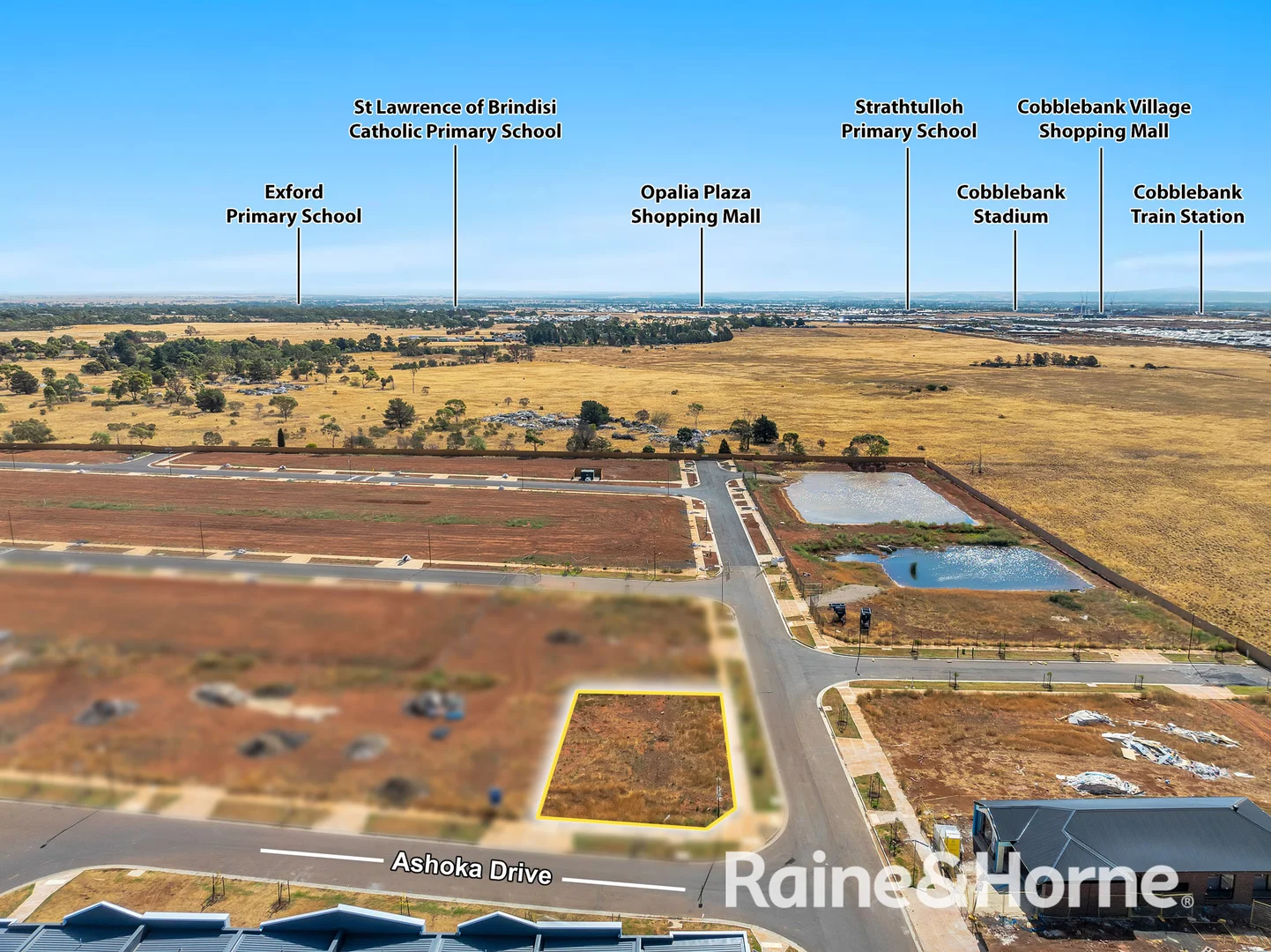 Additional image 3 of 2 Ashoka Drive, Thornhill Park VIC 3335