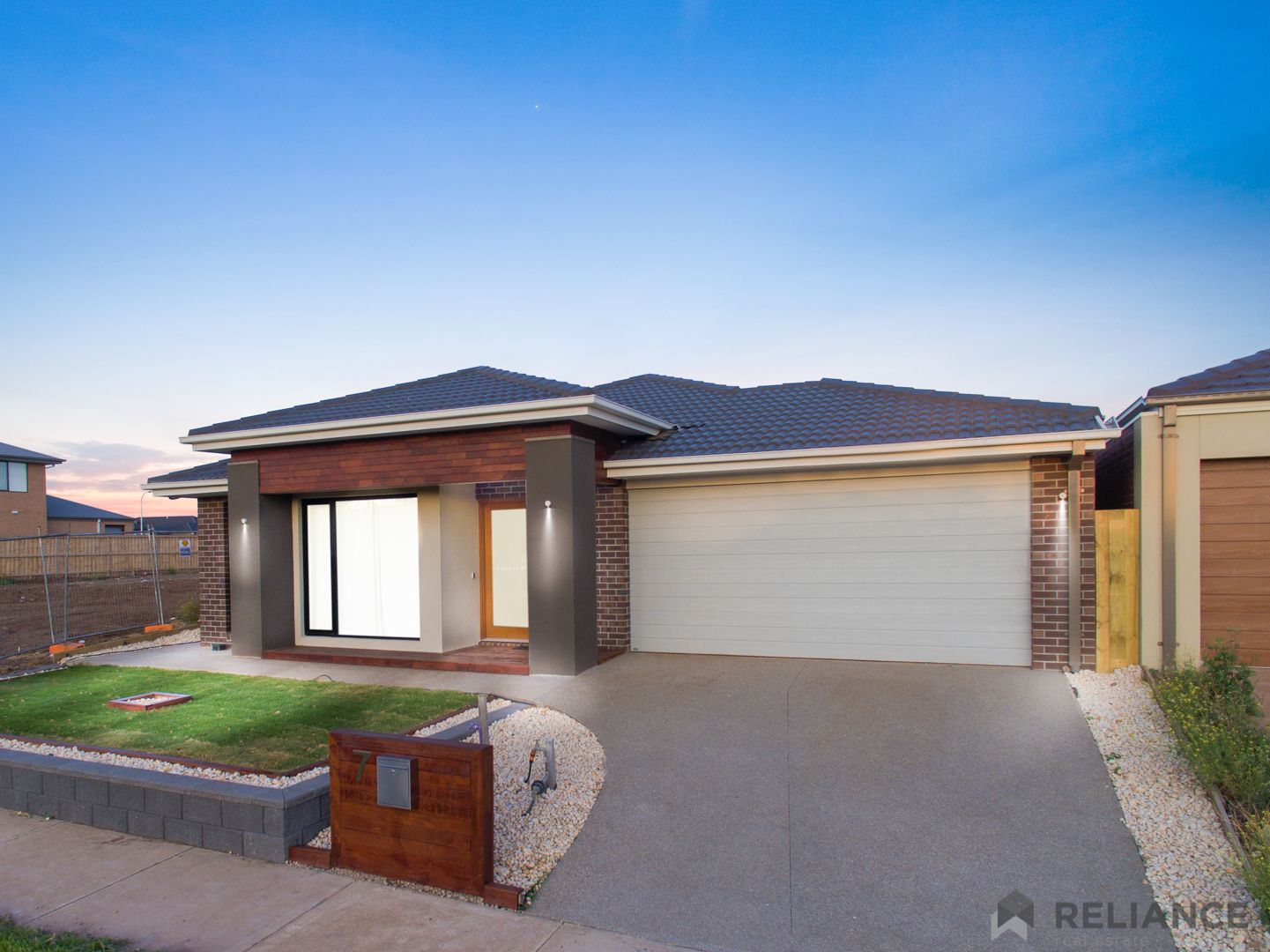 4 bedrooms House in 7 Bursa Drive WYNDHAM VALE VIC, 3024