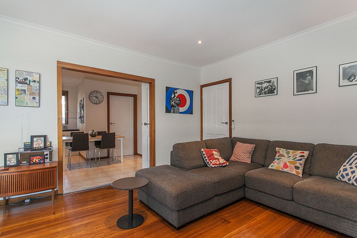 1/6 Belgrave Street, Coburg VIC 3058 Apartment For Rent 450 Domain