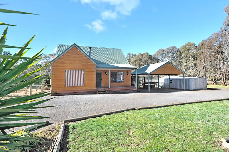 173 Dehnerts Road, Daisy Hill VIC 3465, Image 0