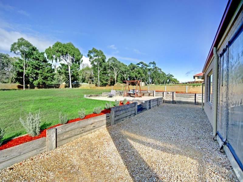 39 CARMELO COURT, Hidden Valley VIC 3756, Image 2