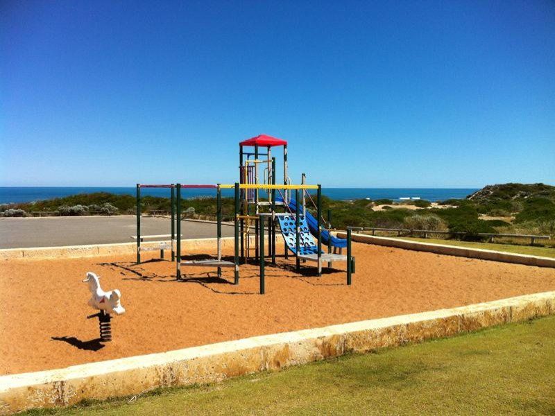 76 North Shore Drive, Dongara WA 6525, Image 1