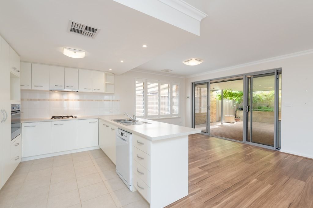 87/52 Bellambi Chase, Lakelands WA 6180, Image 1