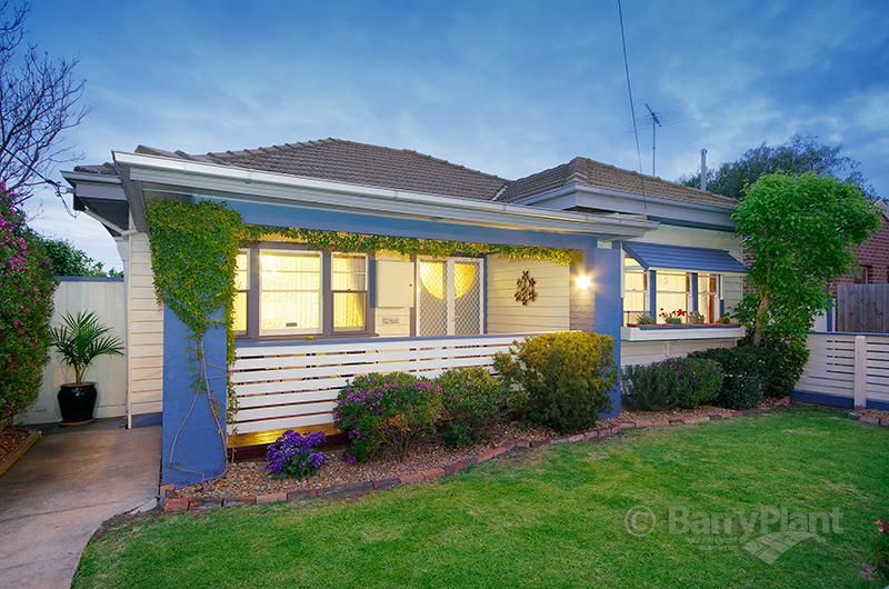 19 Seabreeze Parade, NORTH SHORE VIC 3214, Image 0