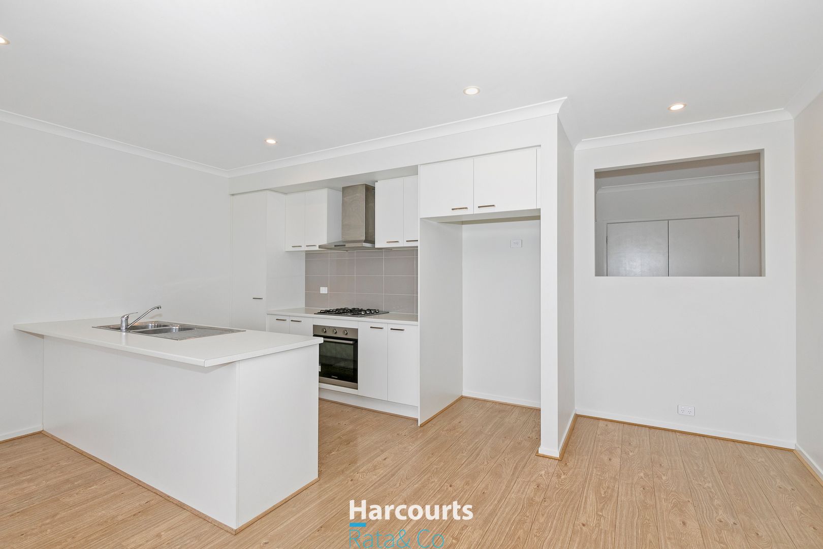 10 Williamsburg Walk, Wollert VIC 3750, Image 2