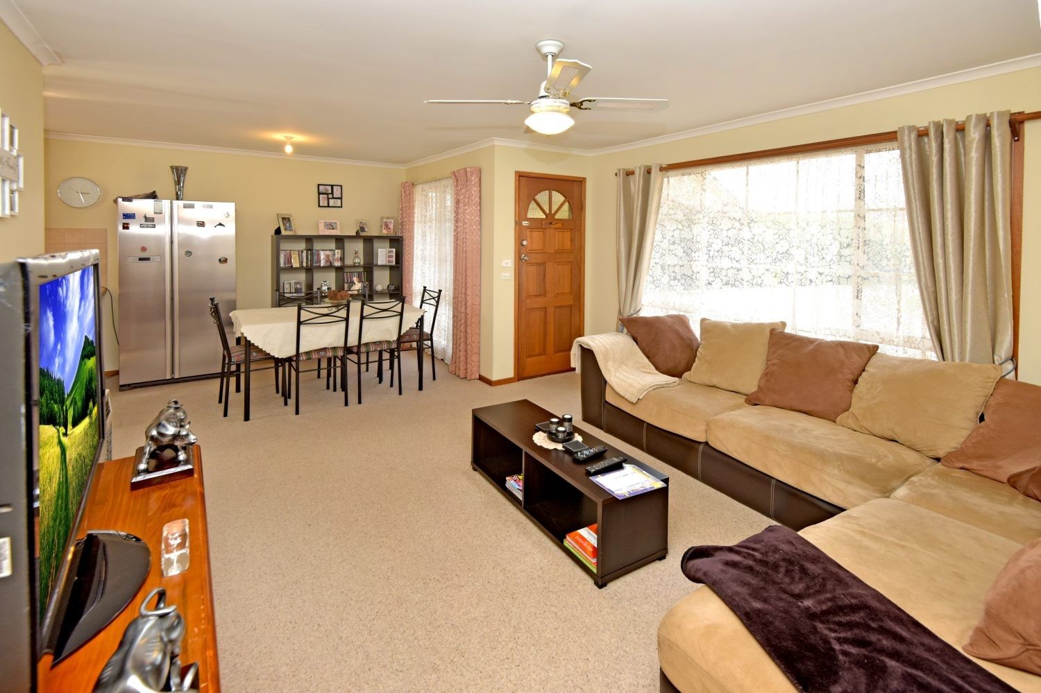 2/20 Saturn Street, Newcomb VIC 3219, Image 2