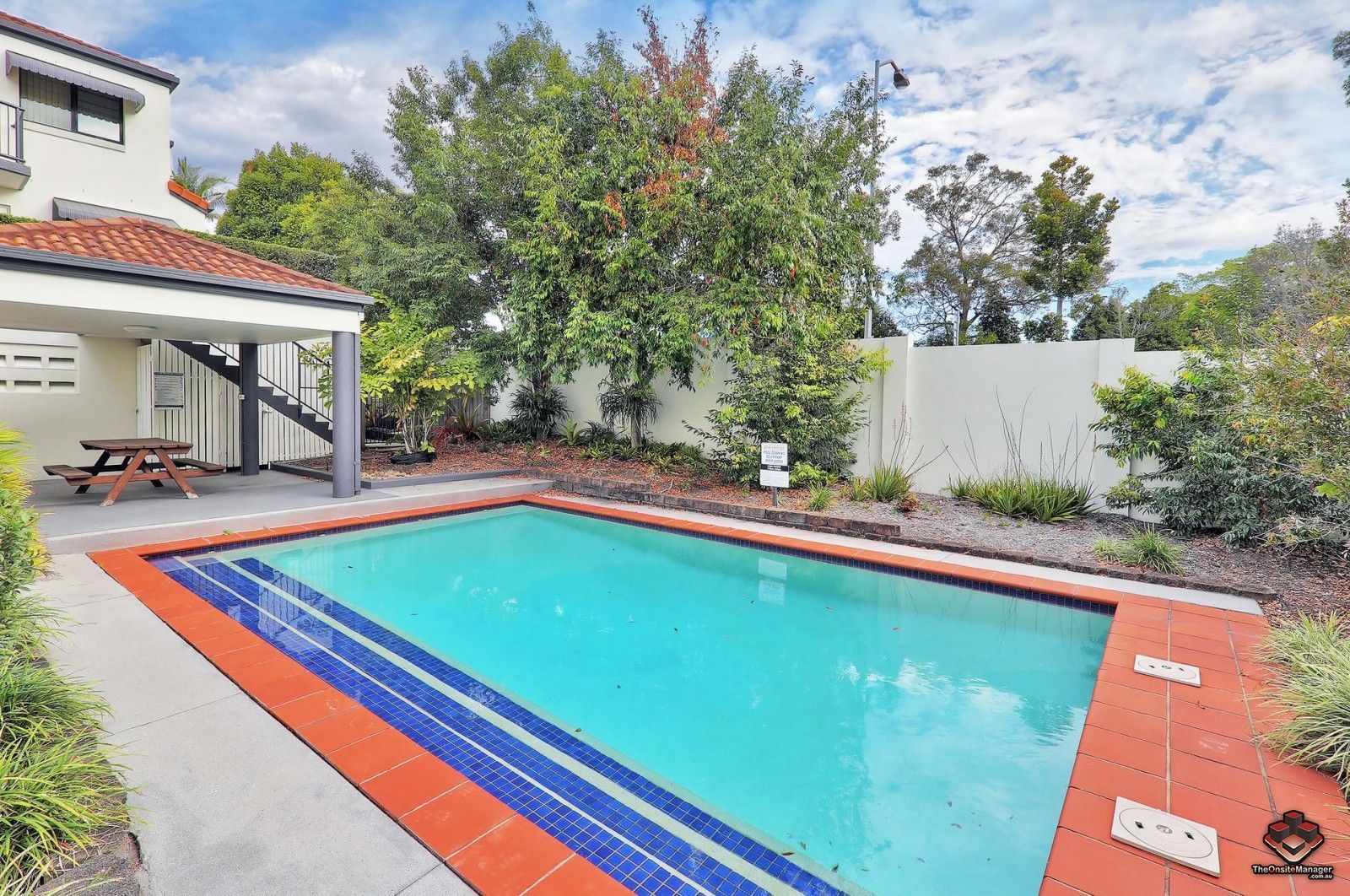 2 bedrooms Apartment / Unit / Flat in ID:21128857/15 Dansie Street GREENSLOPES QLD, 4120