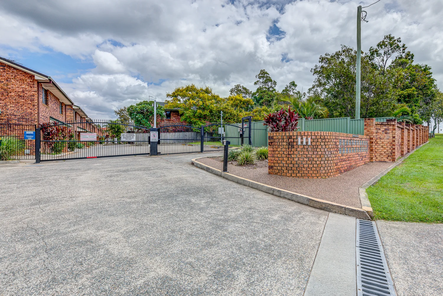 27/111 Kingston Road, Woodridge QLD 4114