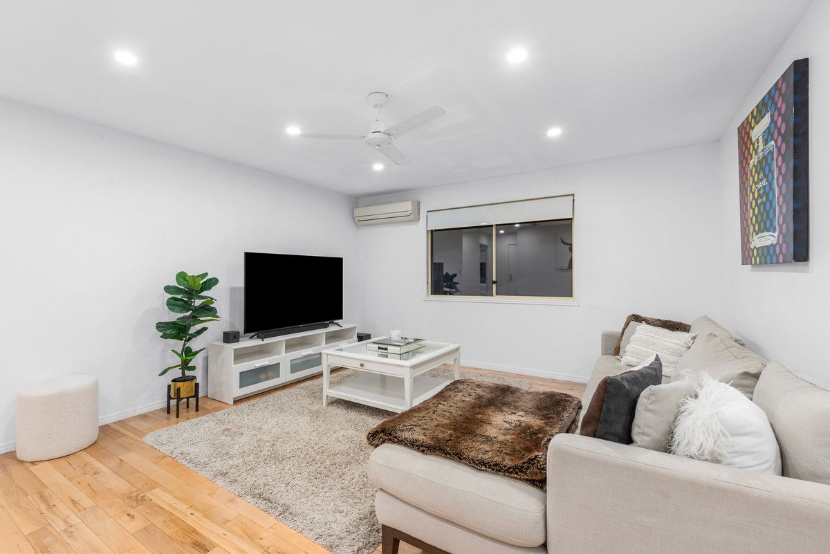 44 Roseglen Street, Greenslopes QLD 4120, Image 2