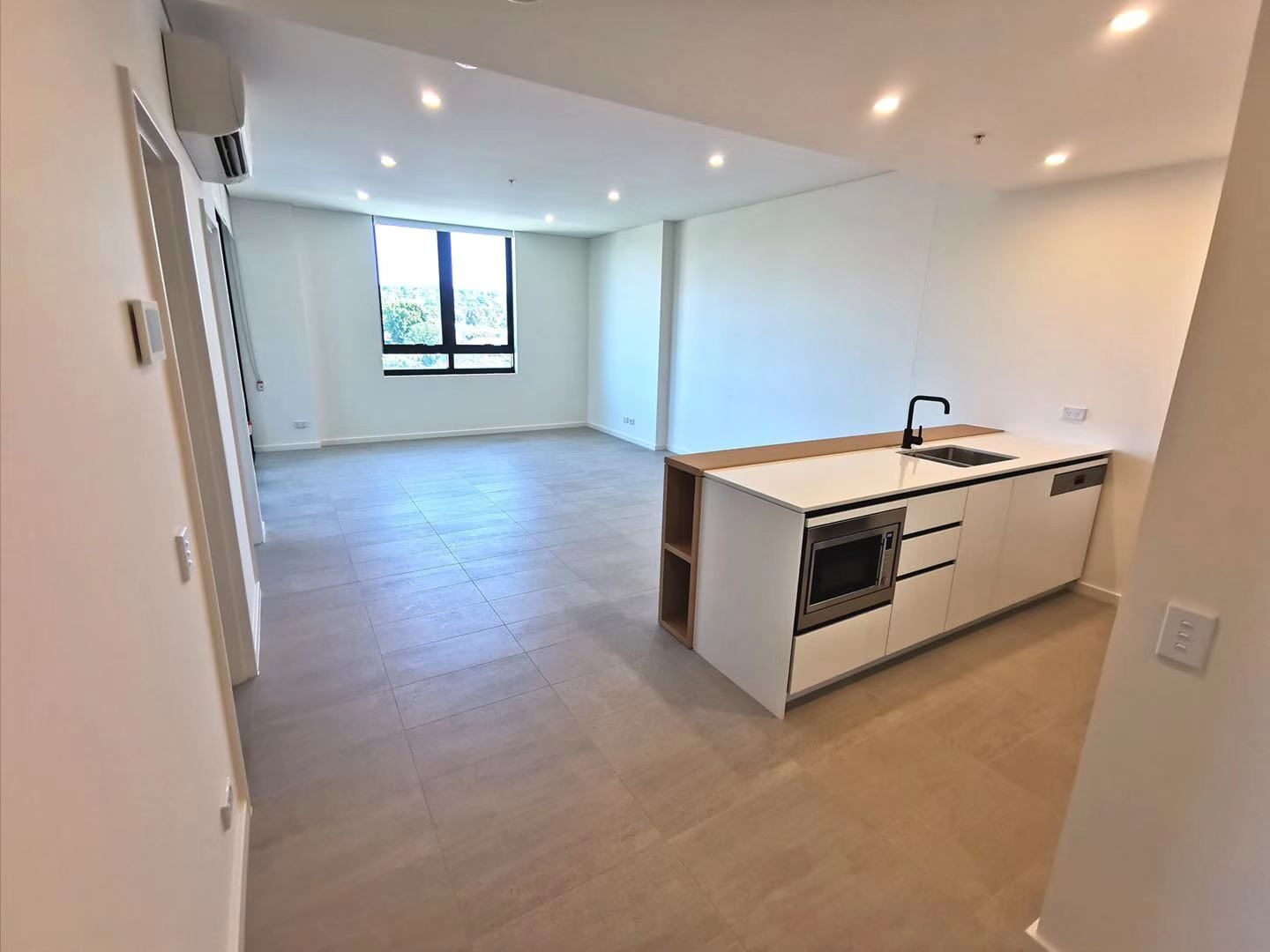 2 bedrooms Apartment / Unit / Flat in 605/2C Wharf Road MELROSE PARK NSW, 2114