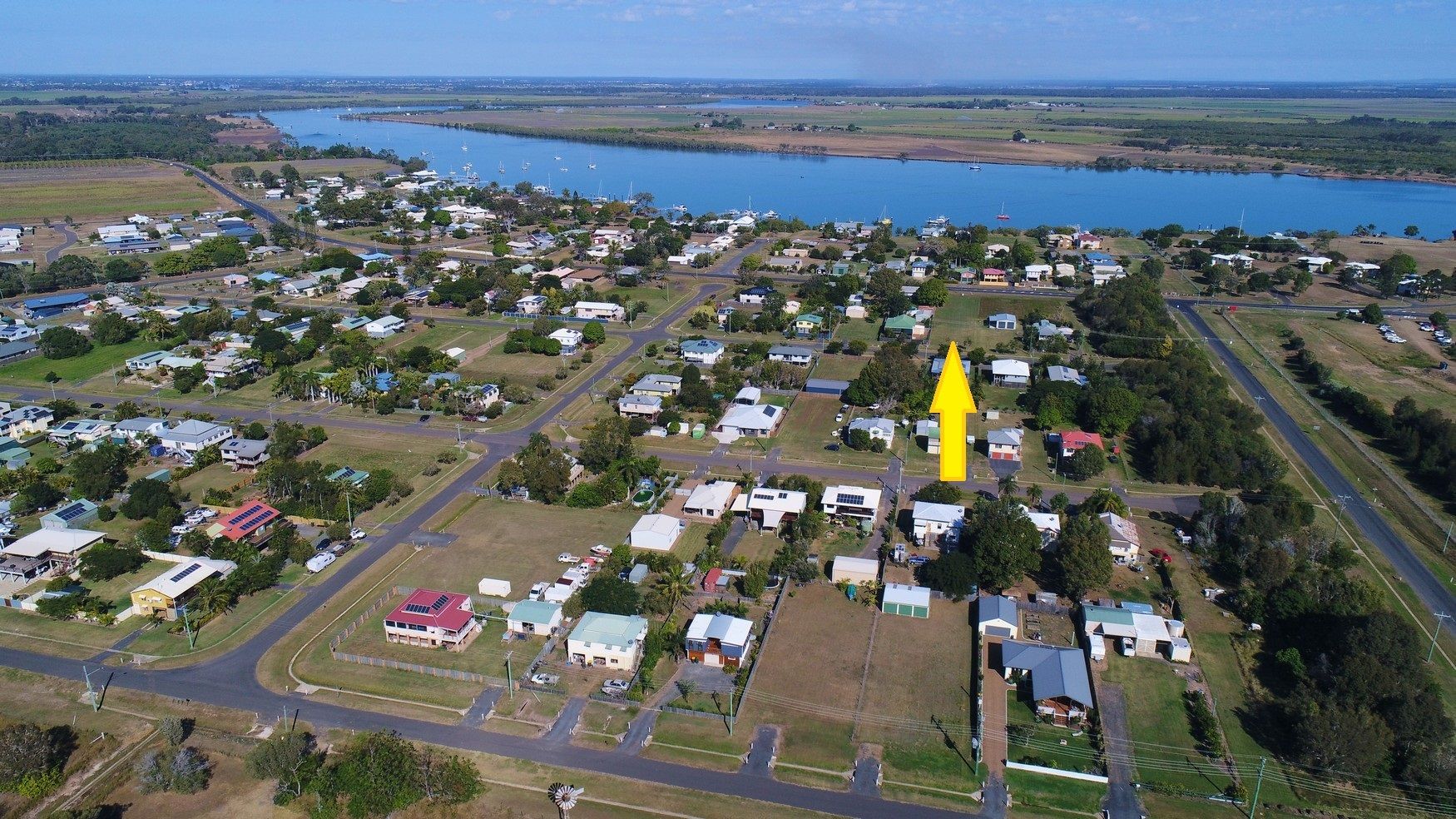 7 Powers St, Burnett Heads QLD 4670, Image 0