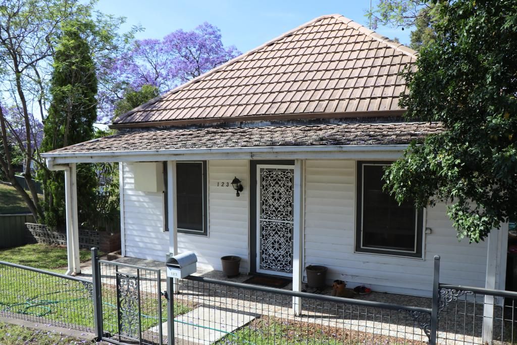 123 Hill Street, Muswellbrook NSW 2333, Image 0