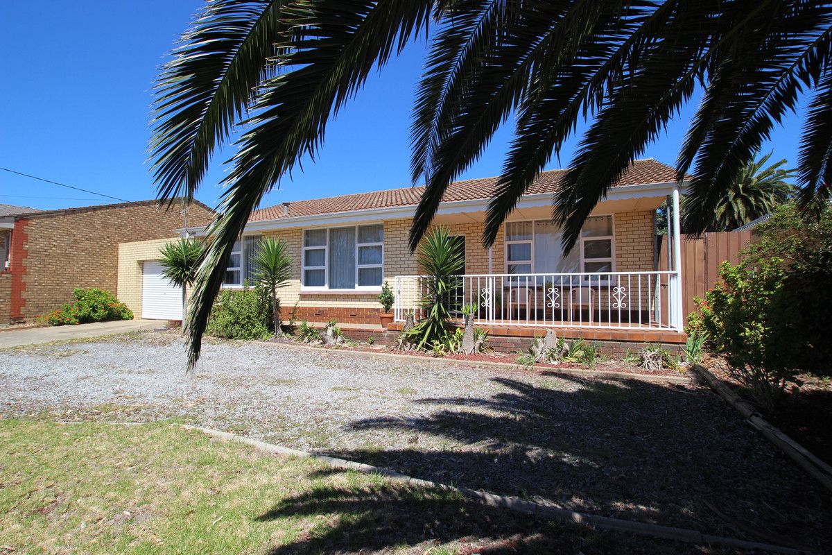 77 Commercial Road, Port Noarlunga South SA 5167 House For Rent Domain