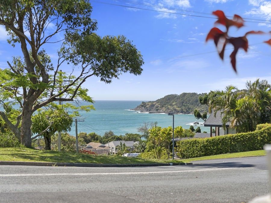 4 bedrooms House in 3 Links Avenue KORORA NSW, 2450
