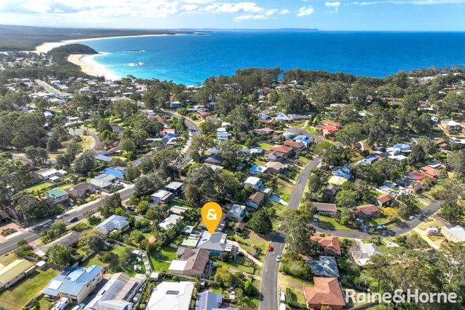 Picture of 4 Linden Way, MOLLYMOOK BEACH NSW 2539