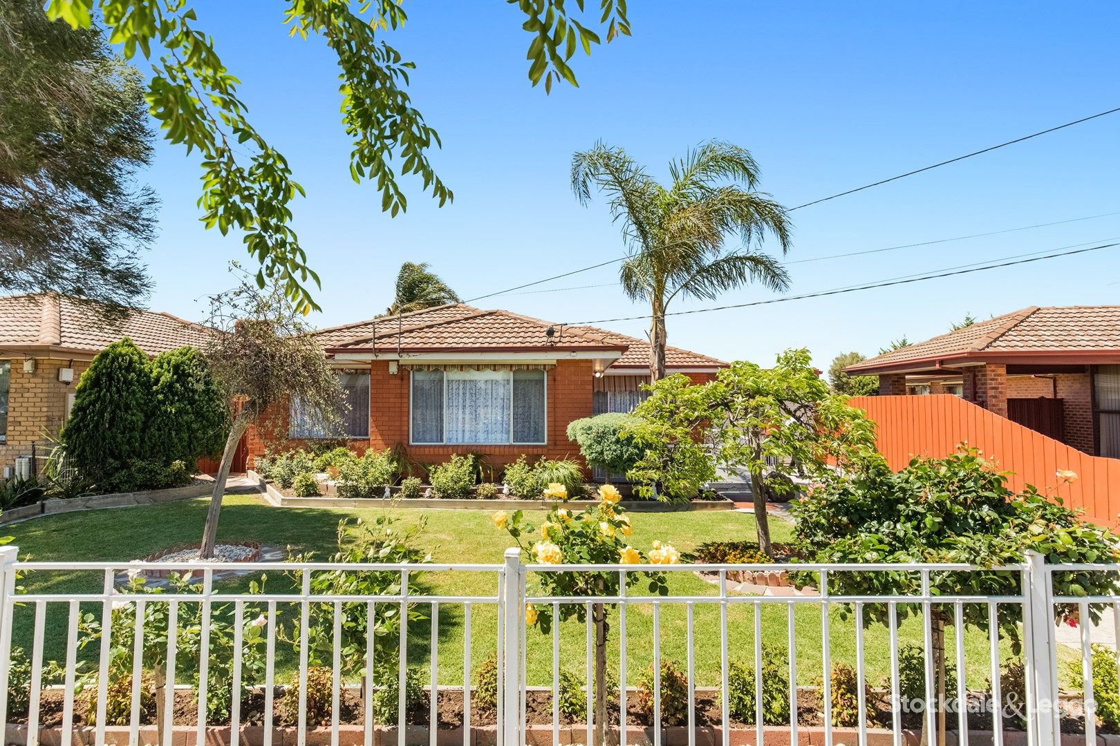 122 Carrick Drive, Gladstone Park VIC 3043, Image 1