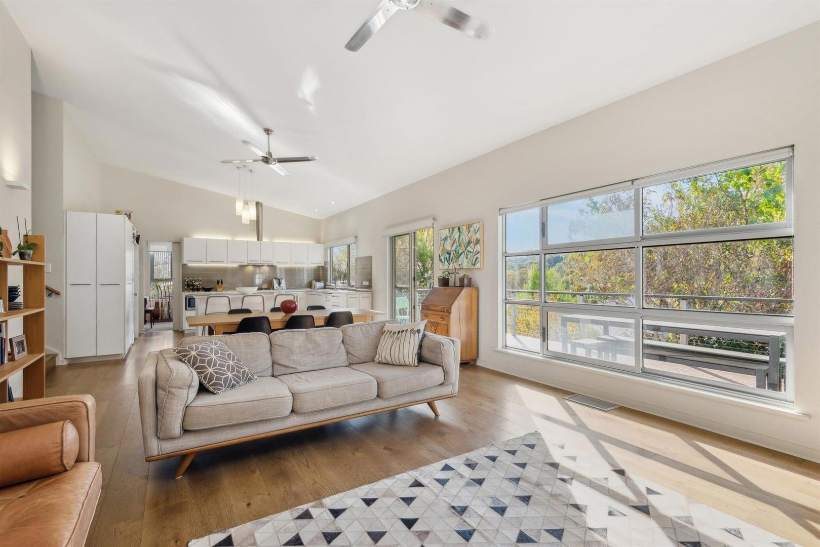 5 bedrooms House in 43 Hillsdale Avenue COROMANDEL VALLEY SA, 5051