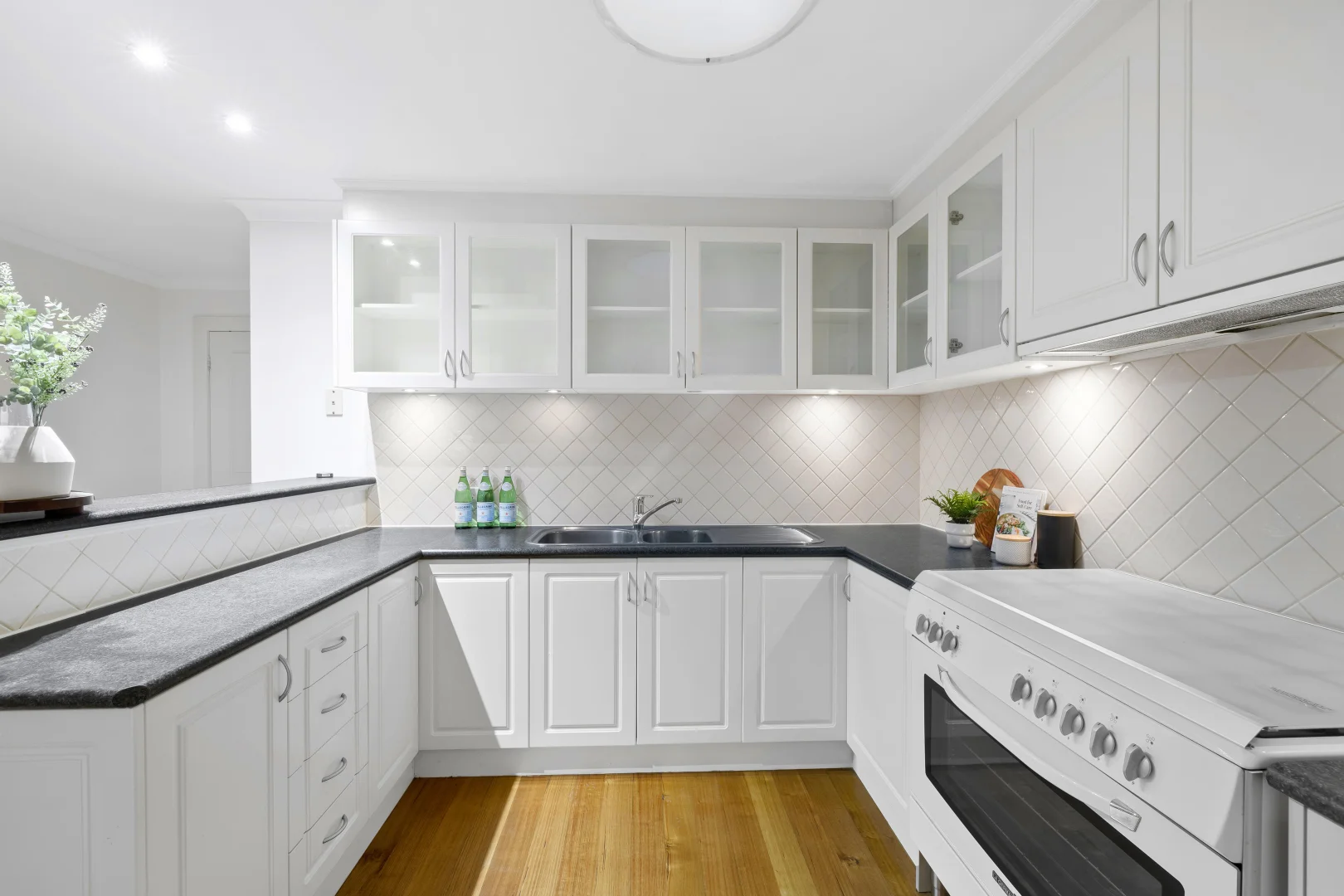 Additional image 21 of 10 Belford Avenue, Kew East VIC 3102