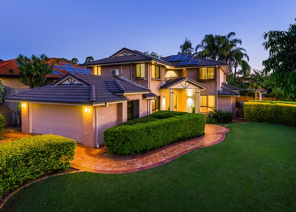 3 Picardie Close, Mansfield QLD 4122