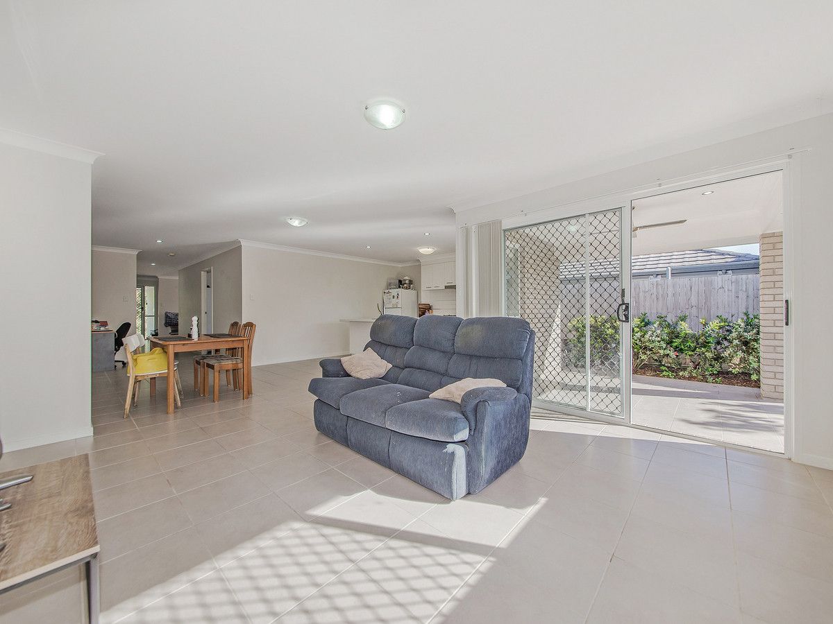 13 Whipbird Circuit, Victoria Point QLD 4165, Image 2
