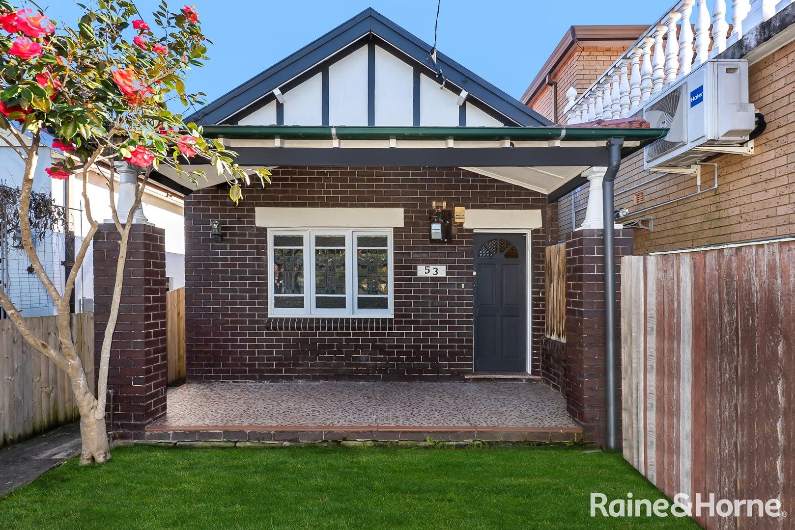 2 bedrooms House in 53 Thompson Street EARLWOOD NSW, 2206