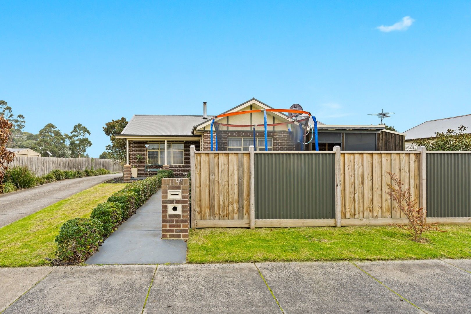 1/17 Salmon Street, Koo Wee Rup VIC 3981 House For Rent 515 Domain