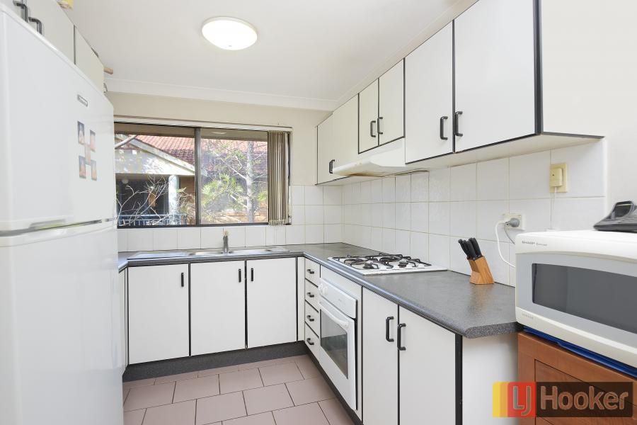 4/249 Targo Road, Toongabbie NSW 2146, Image 1