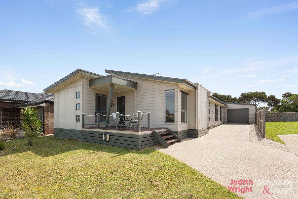 14 Wagtail Way, Cowes VIC 3922