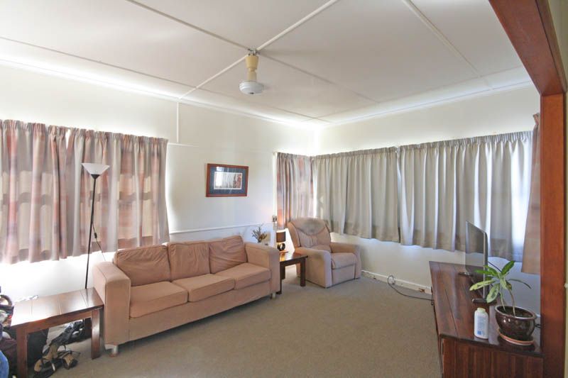 24 Golden Beach Esplanade, Golden Beach QLD 4551, Image 1