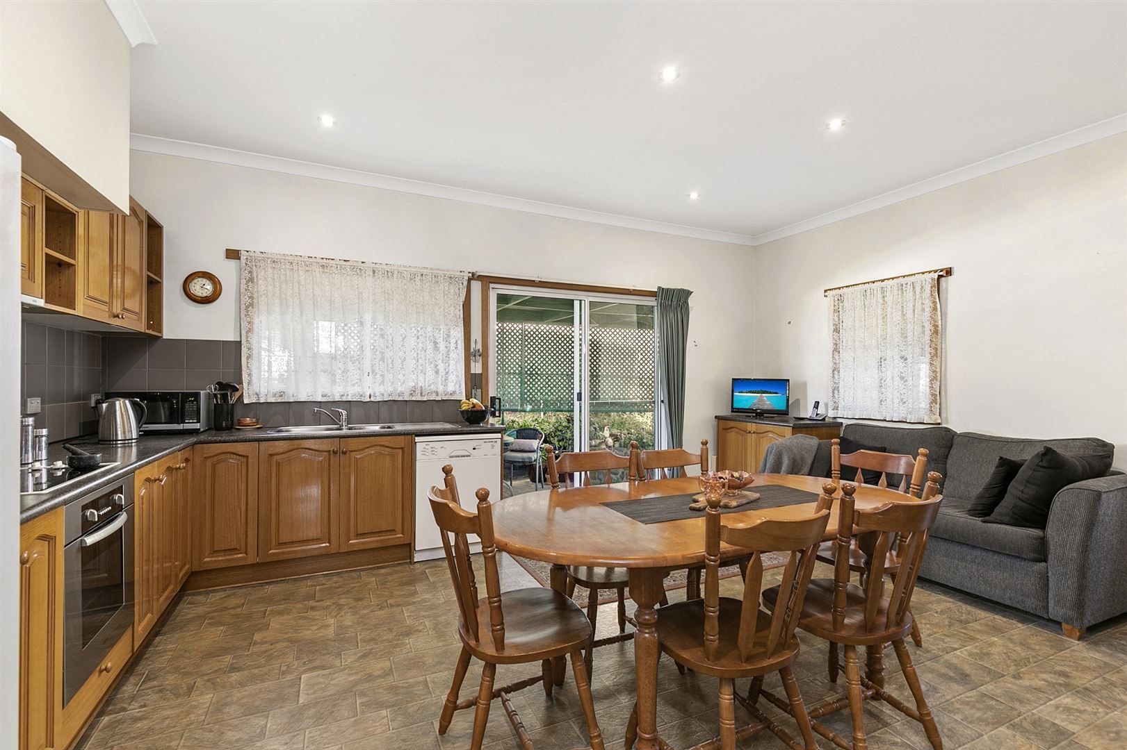 2 Reed Street, Creswick VIC 3363, Image 2