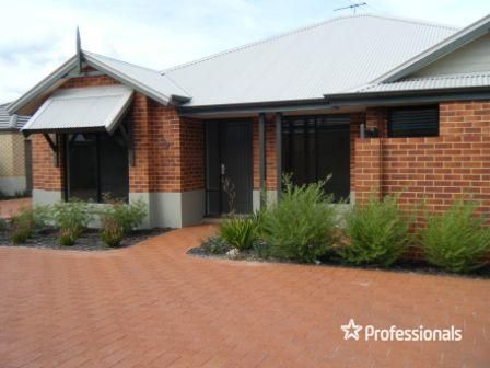 3 bedrooms House in 6/20 Claridge Circle THORNLIE WA, 6108