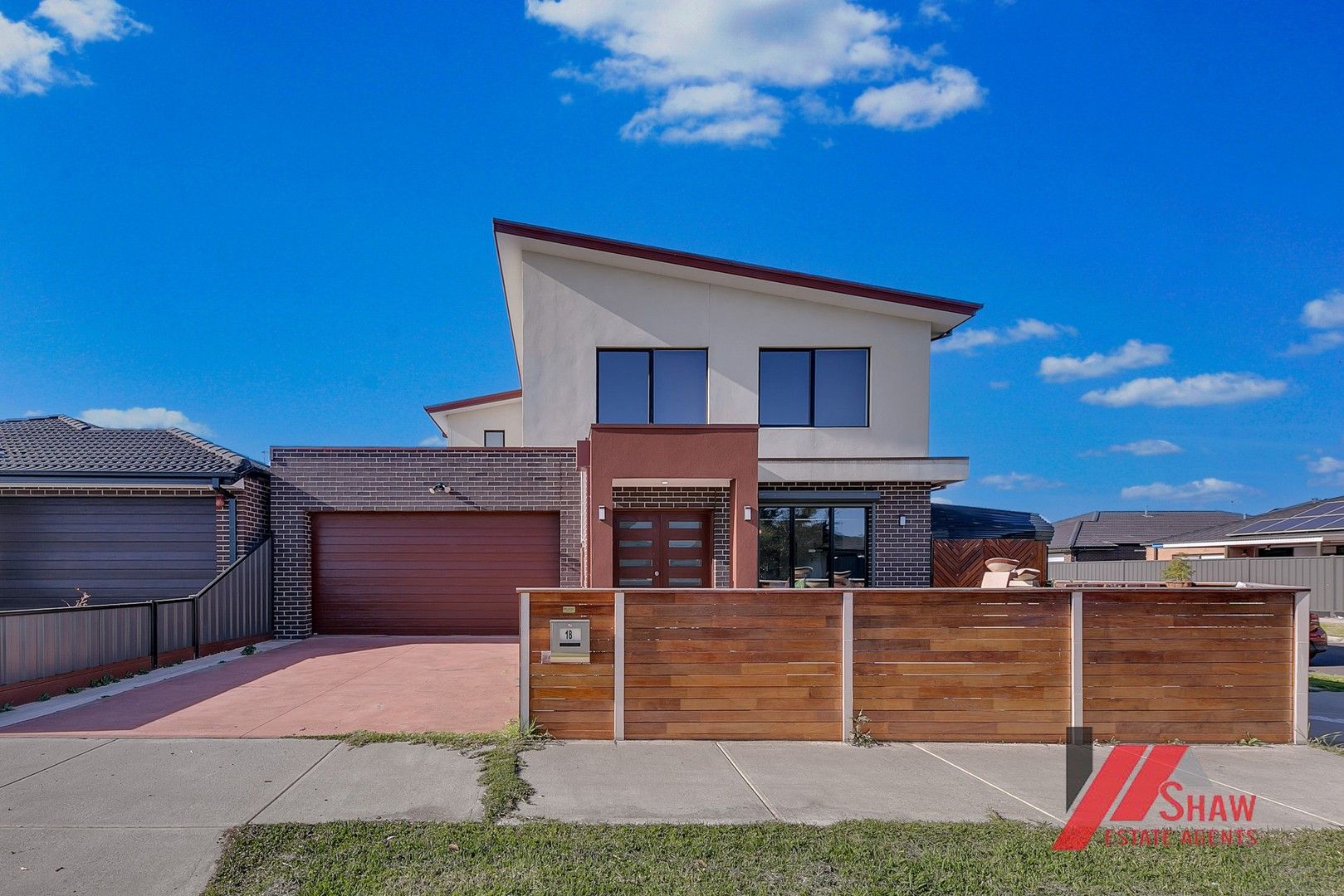 4 bedrooms House in 18 Radiance Street TARNEIT VIC, 3029