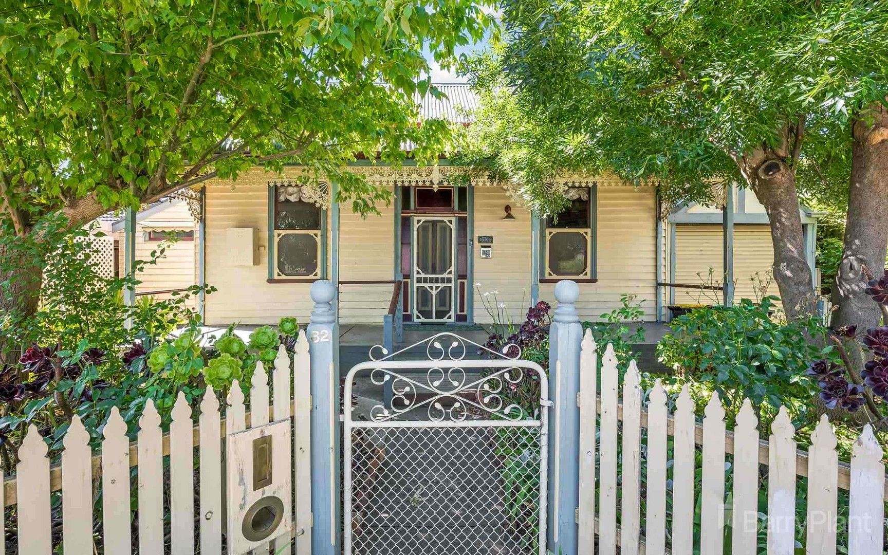 82 Bridge Street, Bendigo VIC 3550 House For Rent Domain