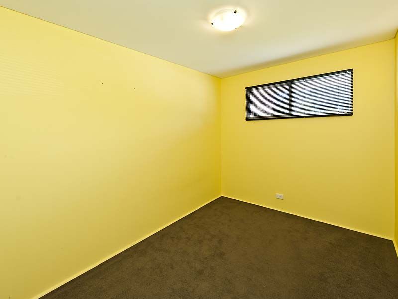 Unit 3/5 Uldina Place, PINJARRA WA 6208, Image 2