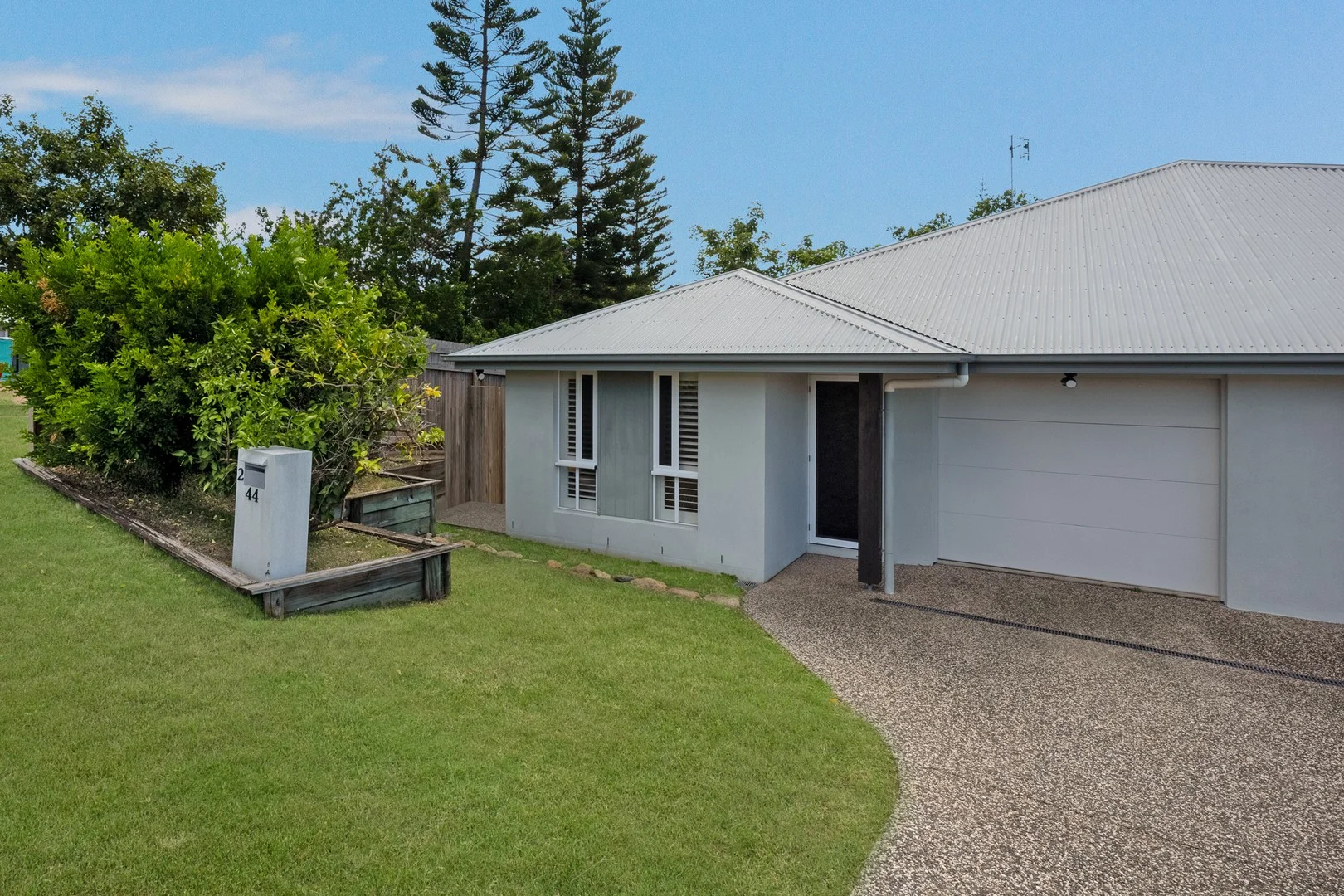 2/44 Outcrop Rise, Cosgrove QLD 4818