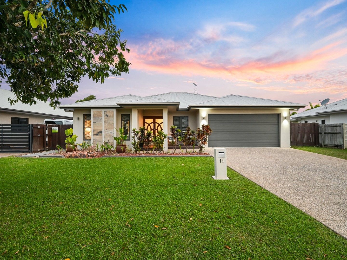 11 Beach Oak Drive, Mount Low QLD 4818, Image 0