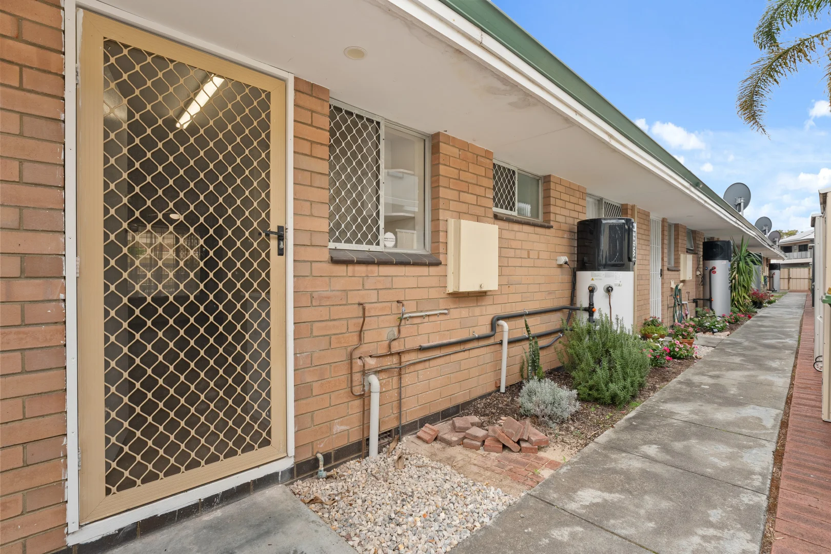 Additional image 27 of 5/15 Fisher St, Rockingham WA 6168