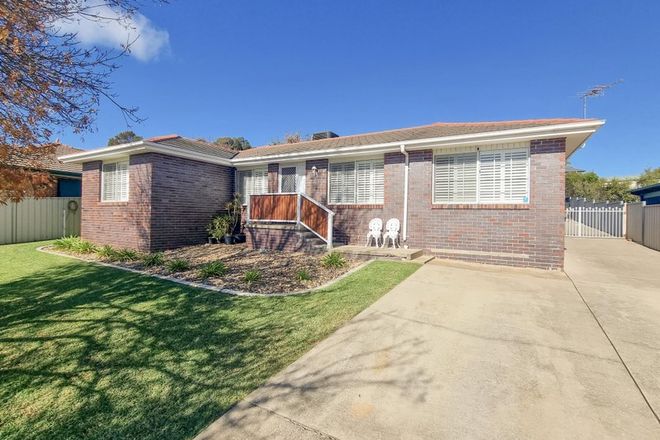 Picture of 10 Pineview Circuit, YOUNG NSW 2594